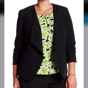 Wide Lapel Stretch Crepe Flyaway Jacket